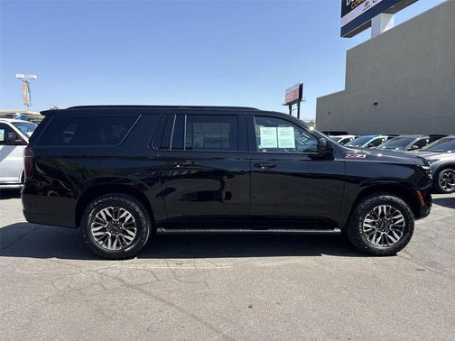 Black 2025 Chevrolet Suburban 4WD Z71