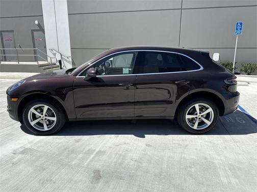 2021 Porsche Macan Base