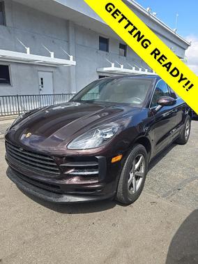 2021 Porsche Macan Base