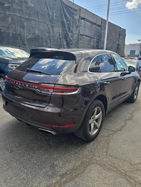 2021 Porsche Macan Base