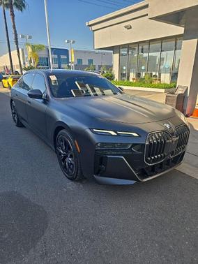 Frozen Deep Grey 2026 BMW 740 740i