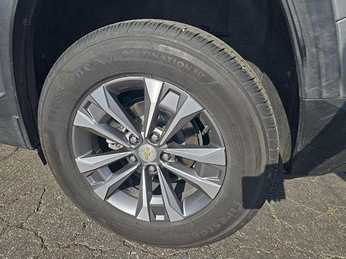 Sterling Gray Metallic 2025 Chevrolet Equinox 1LT