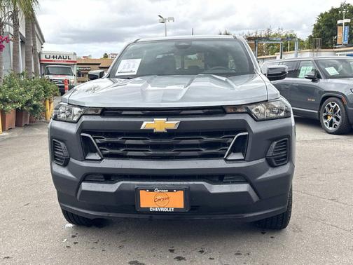 Sterling Gray Metallic 2024 Chevrolet Colorado WT