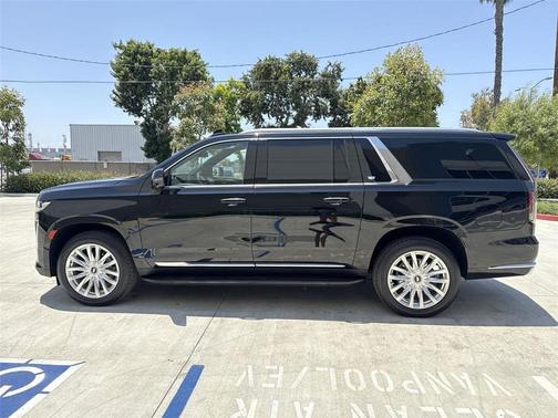 2021 Cadillac Escalade ESV Luxury
