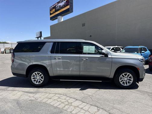 Sterling Gray Metallic 2024 Chevrolet Suburban LT