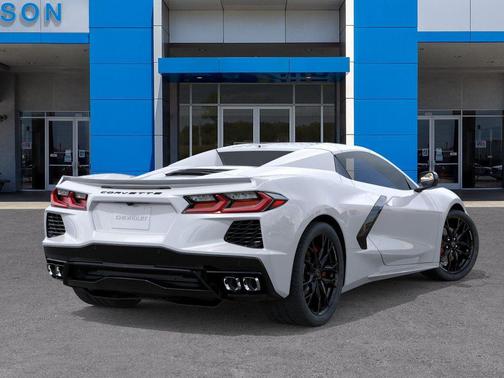 Arctic White 2026 Chevrolet Corvette Stingray w/1LT
