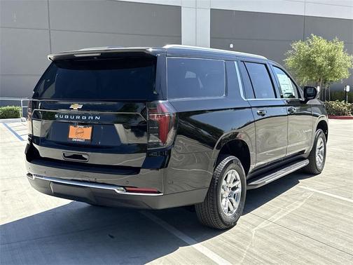 2026 Chevrolet Suburban LS