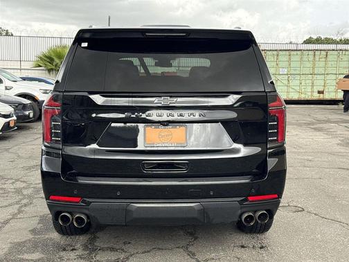 2025 Chevrolet Suburban 4WD Z71