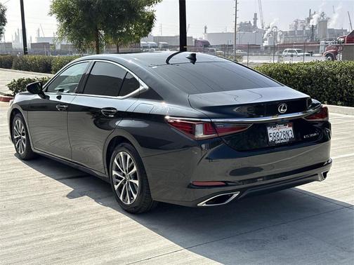 2022 Lexus ES 350 Base