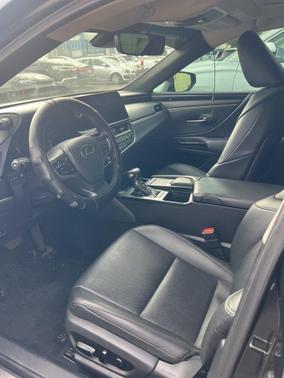 2022 Lexus ES 350 Base