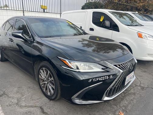 2022 Lexus ES 350 Base