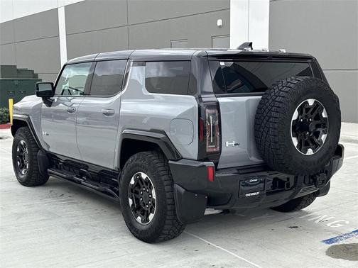 2024 GMC HUMMER EV SUV 2X