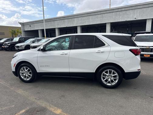 Summit White 2023 Chevrolet Equinox 1LT