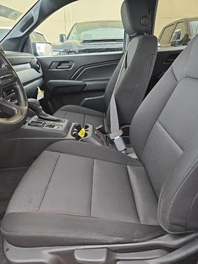 2023 Chevrolet Colorado WT