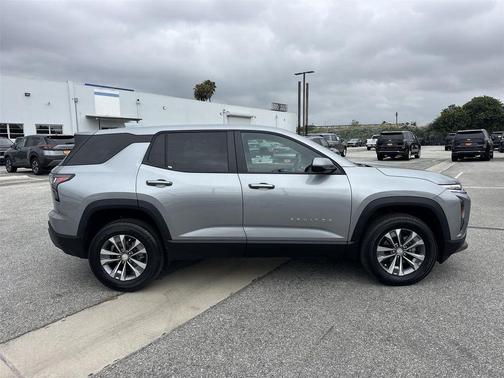 Sterling Gray Metallic 2025 Chevrolet Equinox 1LT