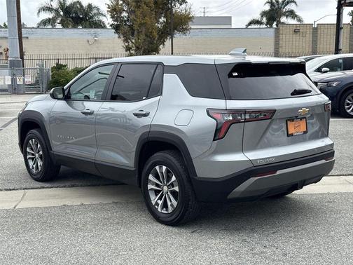 Sterling Gray Metallic 2025 Chevrolet Equinox 1LT