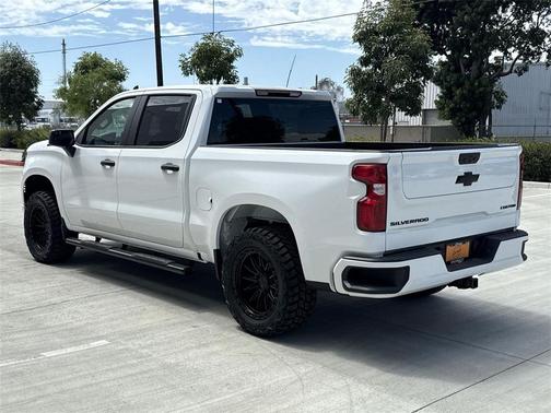 2025 Chevrolet Silverado 1500 Custom