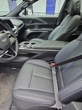 2024 Cadillac LYRIQ Luxury w/1SE