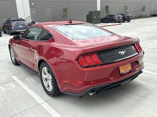 2022 Ford Mustang EcoBoost