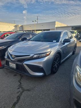 2021 Toyota Camry SE