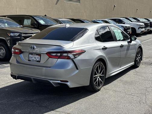 2021 Toyota Camry SE