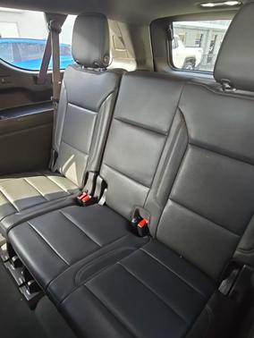 2025 Chevrolet Suburban 4WD Z71