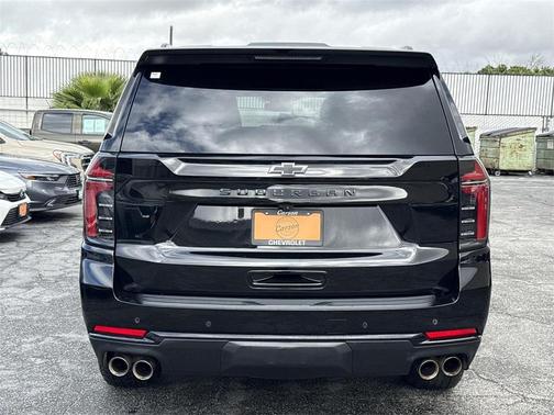 2025 Chevrolet Suburban 4WD Z71