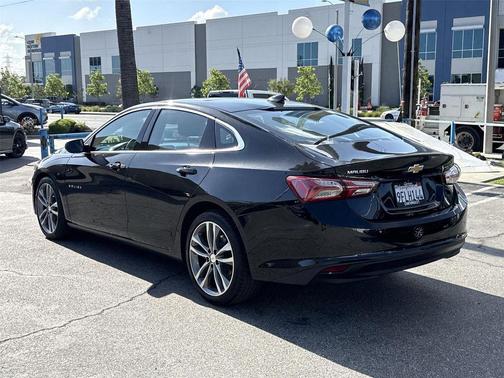 Mosaic Black Metallic 2023 Chevrolet Malibu FWD 2LT