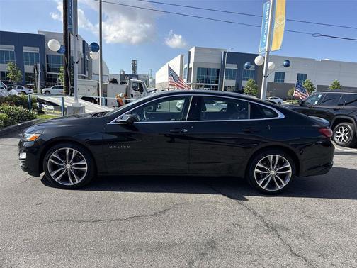Mosaic Black Metallic 2023 Chevrolet Malibu FWD 2LT