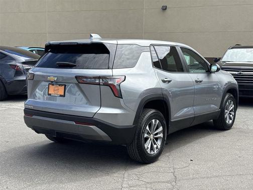 Sterling Gray Metallic 2025 Chevrolet Equinox 1LT