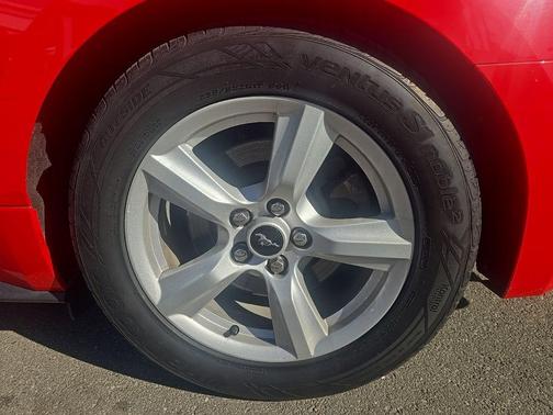 2015 Ford Mustang V6