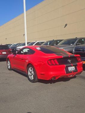 2015 Ford Mustang V6