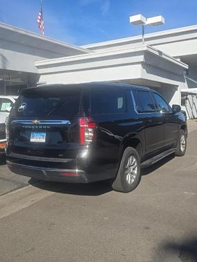 2024 Chevrolet Suburban LT