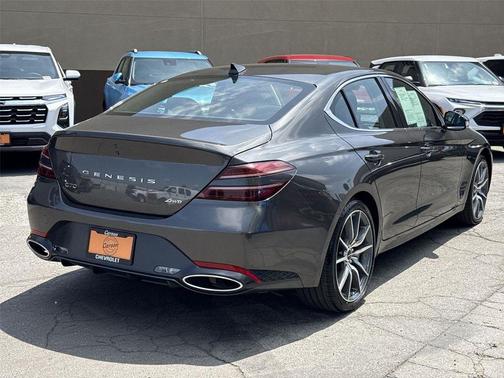 Makalu Gray 2025 Genesis G70 2.5T AWD