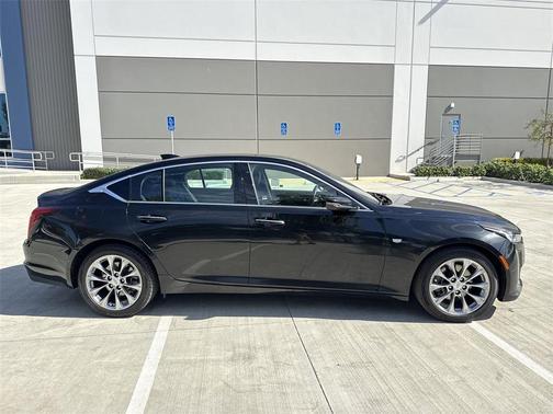 2022 Cadillac CT5 Premium Luxury