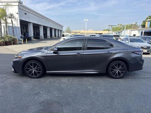 Predawn Gray Mica 2022 Toyota Camry SE