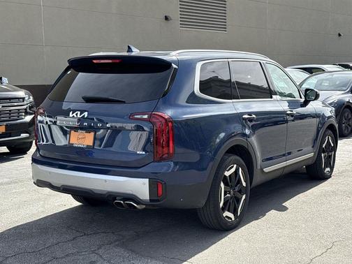 2023 Kia Telluride S