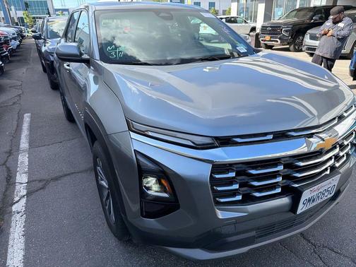 Sterling Gray Metallic 2025 Chevrolet Equinox 1LT