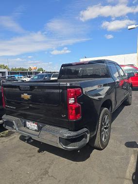Black 2022 Chevrolet Silverado 1500 LT