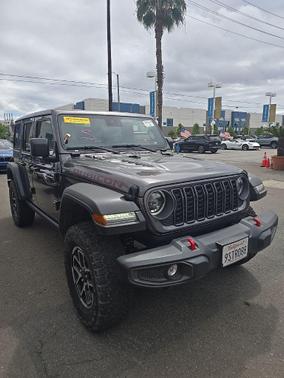 Granite Crystal Metallic Clearcoat 2025 Jeep Wrangler Rubicon