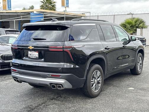 2024 Chevrolet Traverse LT