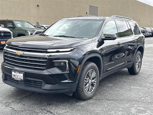 2024 Chevrolet Traverse LT