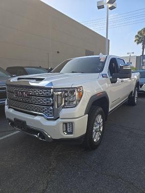 White Frost Tricoat 2021 GMC Sierra 2500 Denali