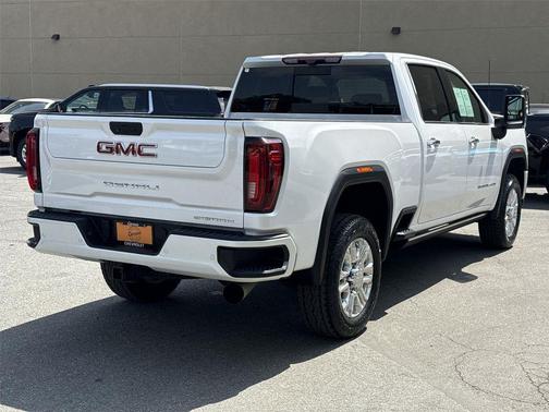White Frost Tricoat 2021 GMC Sierra 2500 Denali
