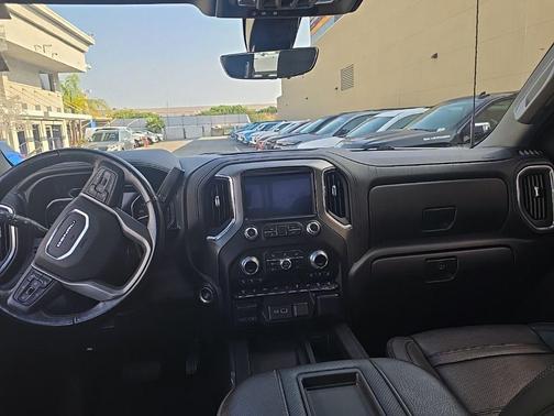 White Frost Tricoat 2021 GMC Sierra 2500 Denali