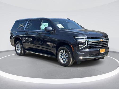 Dark Ash Metallic 2025 Chevrolet Suburban LT