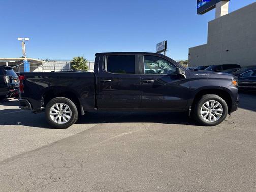 Dark Ash Metallic 2023 Chevrolet Silverado 1500 Custom