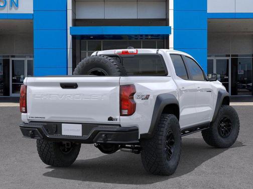 Summit White 2026 Chevrolet Colorado ZR2