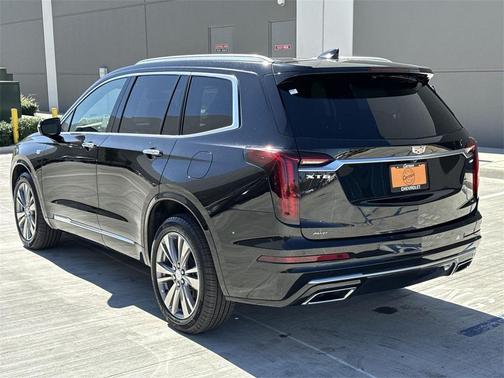 2025 Cadillac XT6 Premium Luxury AWD