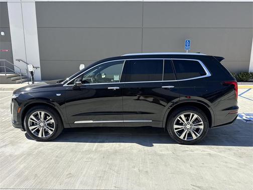 2025 Cadillac XT6 Premium Luxury AWD